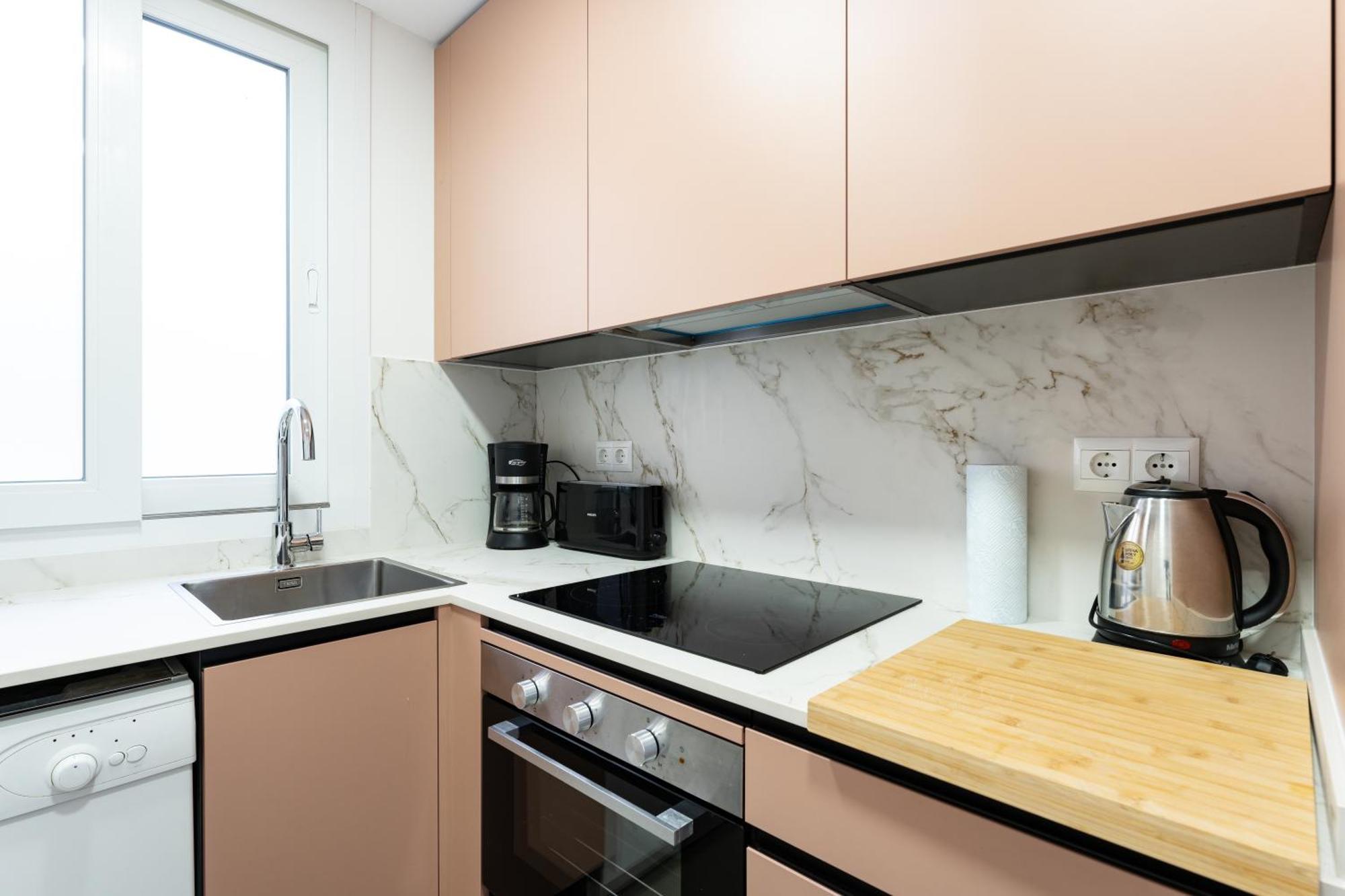 Tropico Carihuela View & Parking Apartment Torremolinos Exterior photo