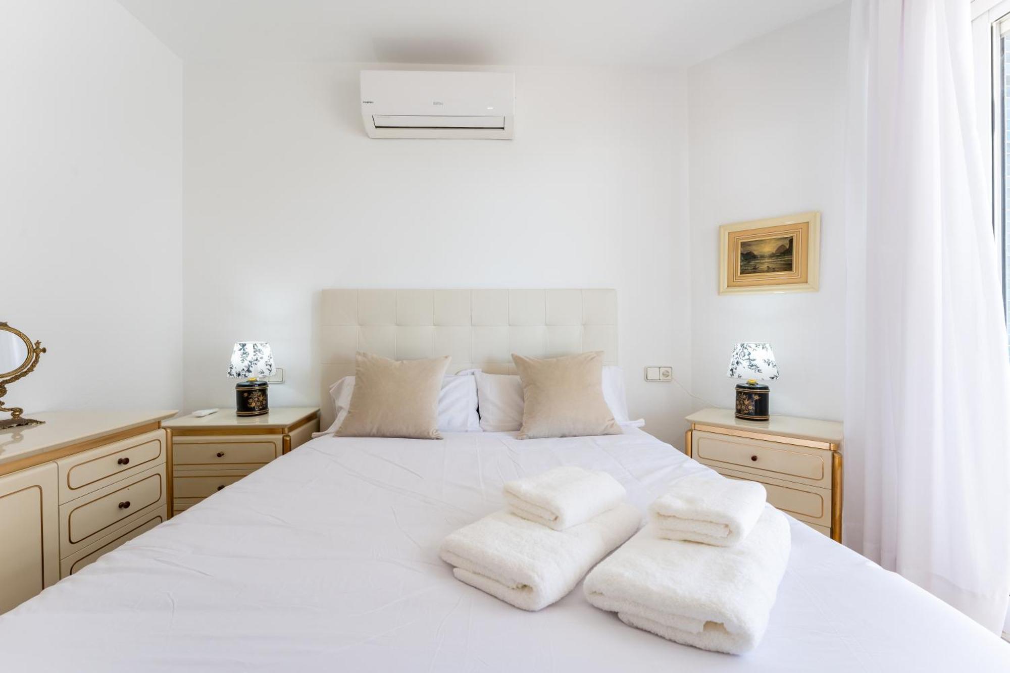 Tropico Carihuela View & Parking Apartment Torremolinos Exterior photo