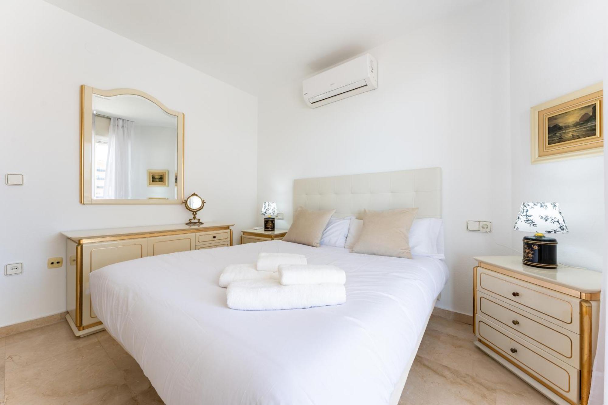Tropico Carihuela View & Parking Apartment Torremolinos Exterior photo