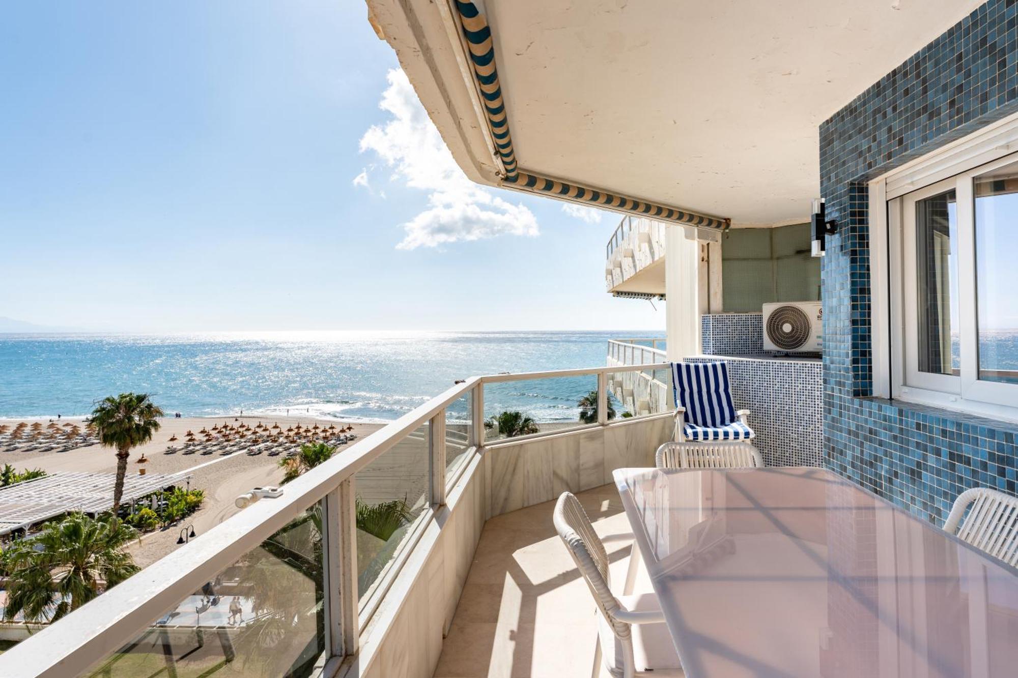 Tropico Carihuela View & Parking Apartment Torremolinos Exterior photo